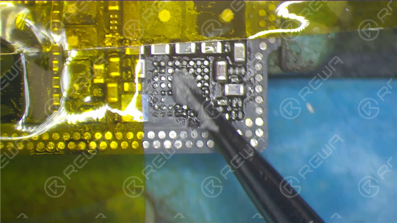 Repair tricks for desoldering&soldering of iPhone X charging IC